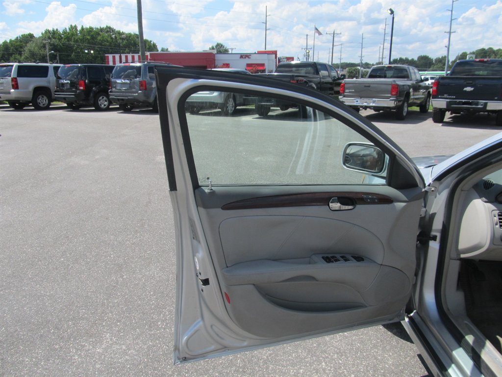 2010 Buick Lucerne - $7,999