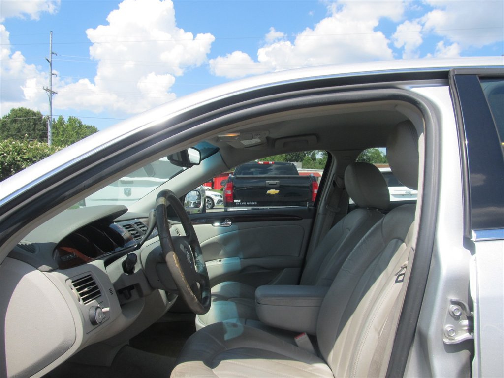 2010 Buick Lucerne - $7,999