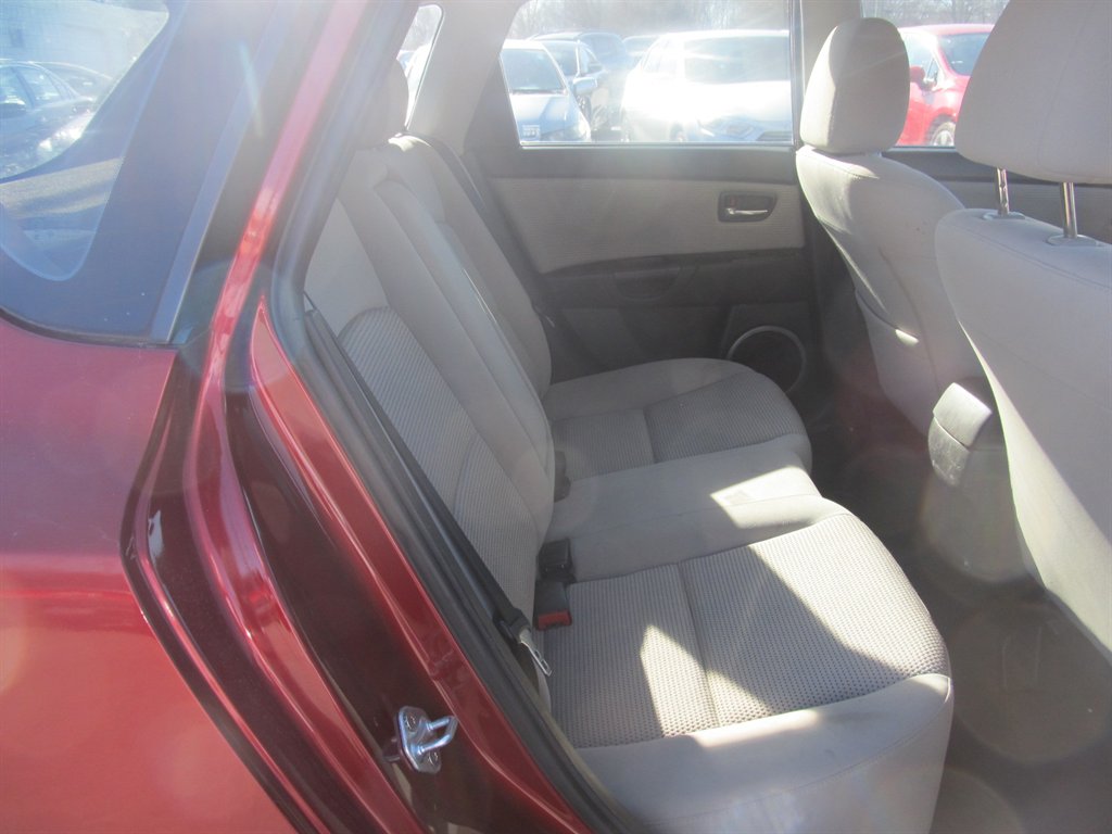 2009 MAZDA MAZDA3 - $6,999