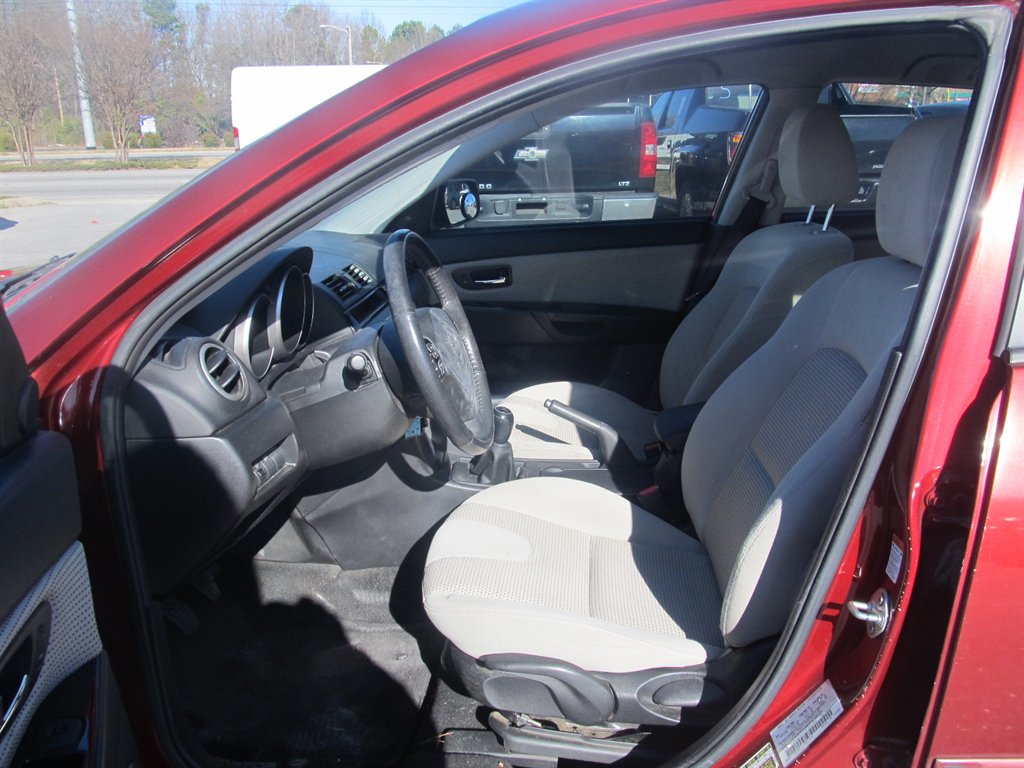2009 MAZDA MAZDA3 - $6,999