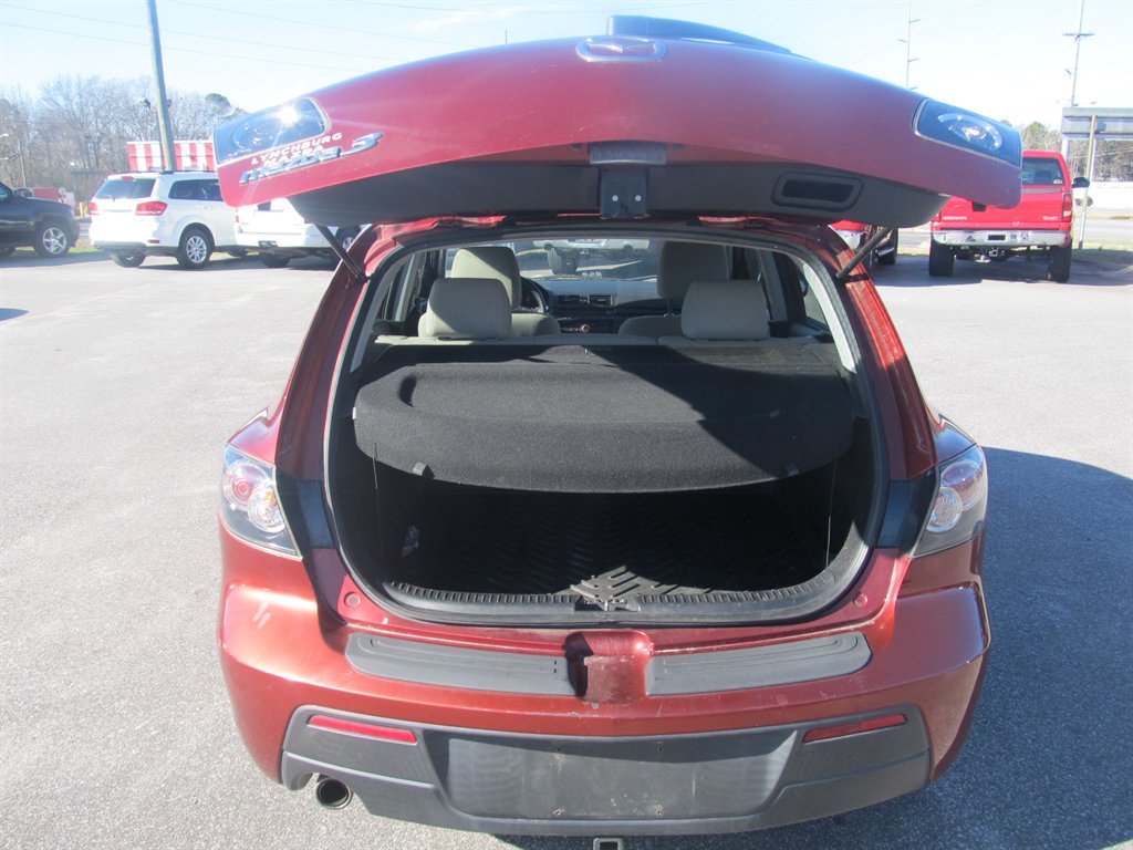 2009 MAZDA MAZDA3 - $6,999