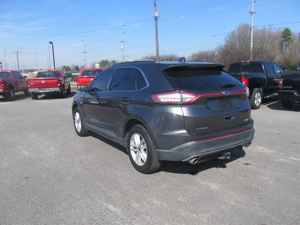 2015 Ford Edge - $9,999