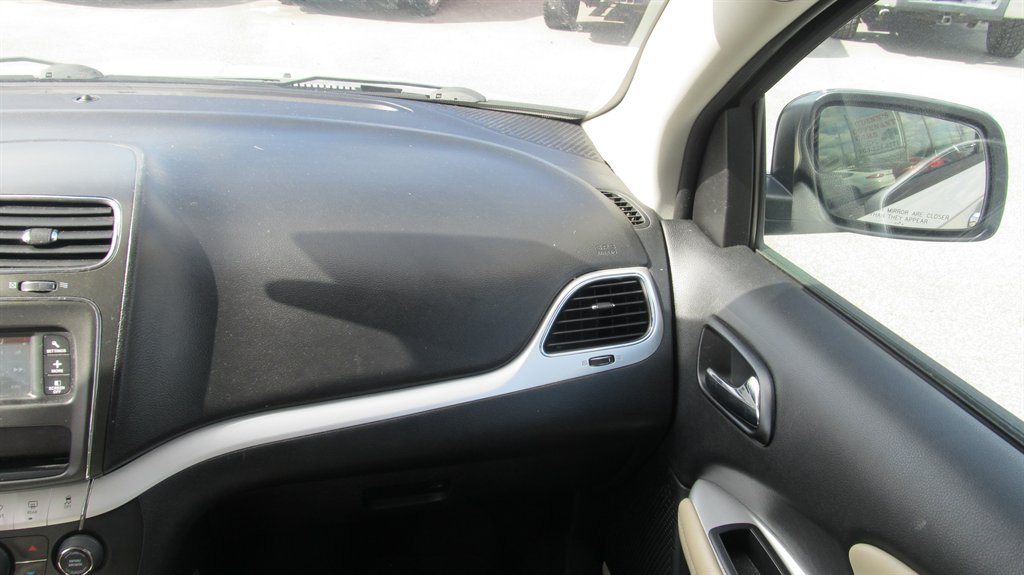 2017 Dodge Journey - $8,999