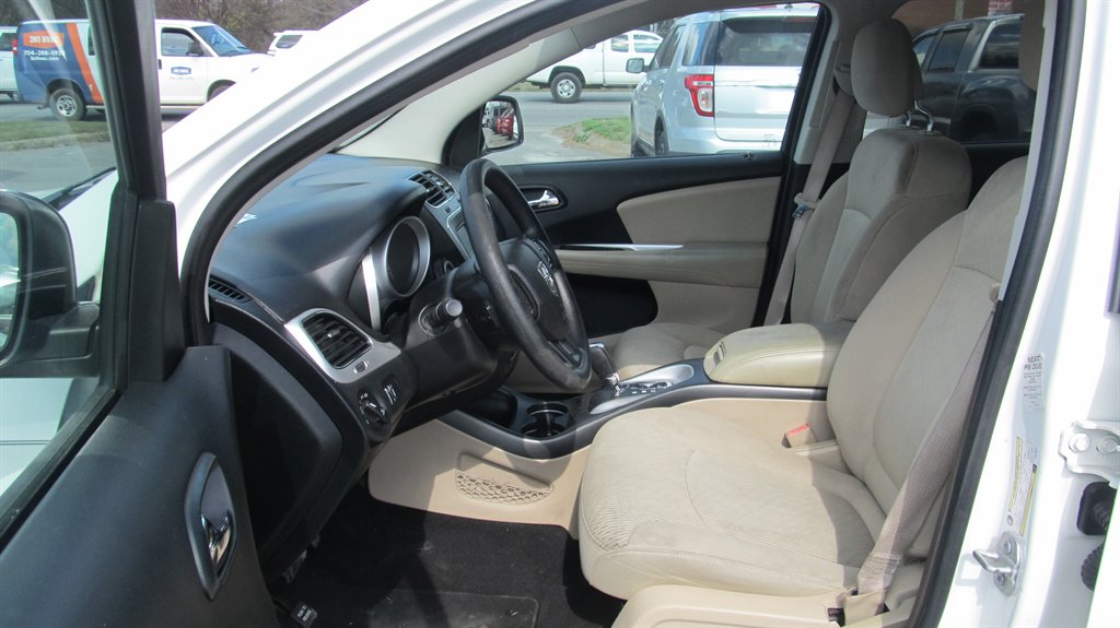 2017 Dodge Journey - $8,999