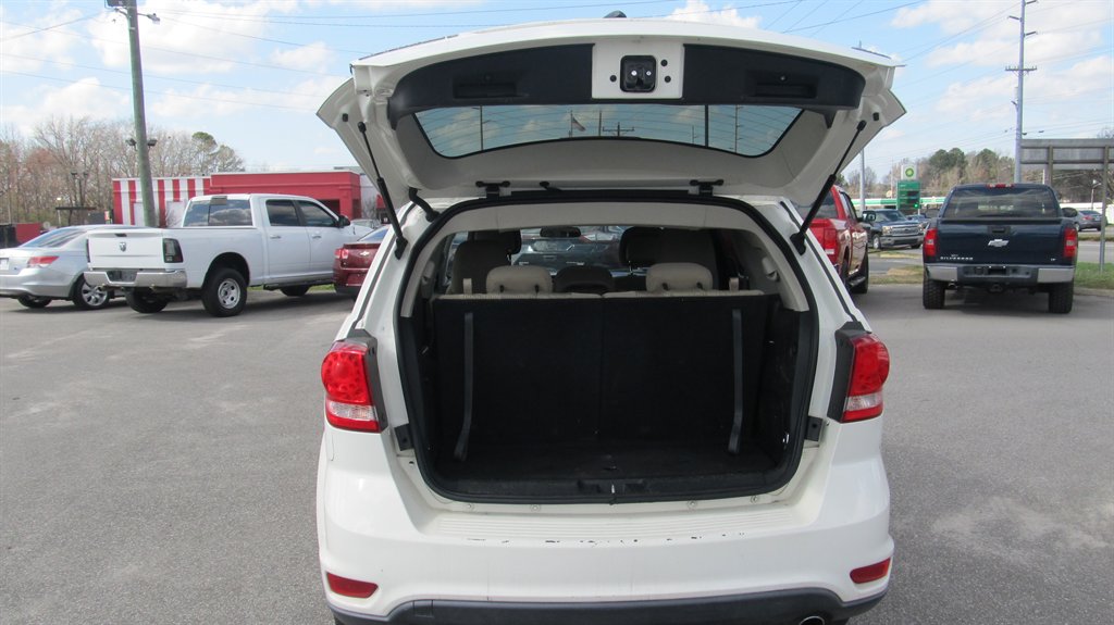 2017 Dodge Journey - $8,999