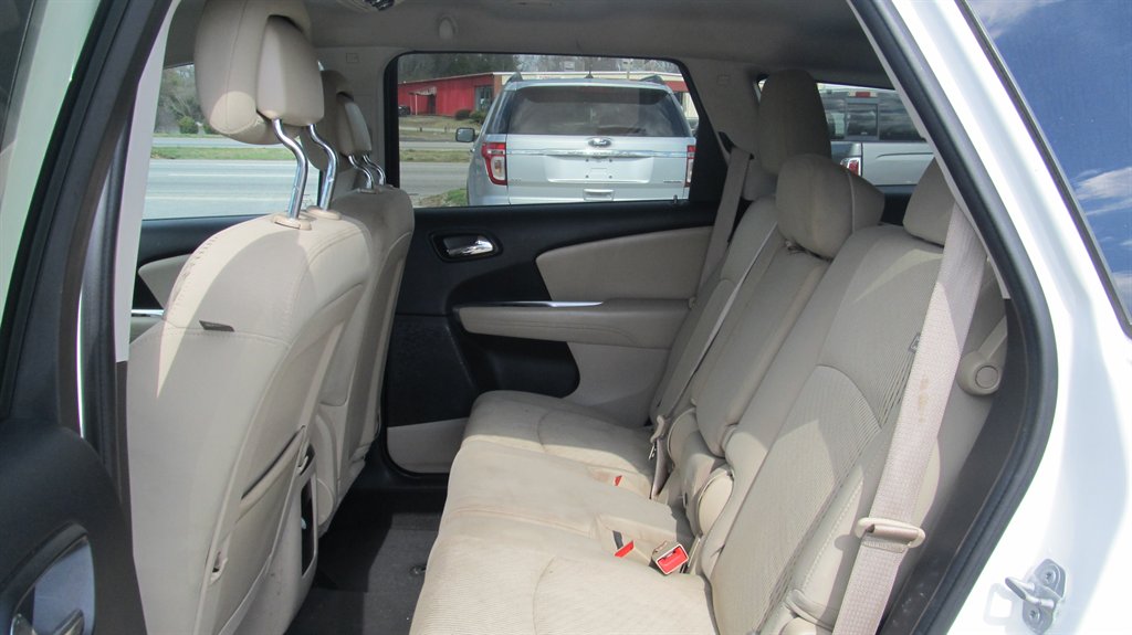 2017 Dodge Journey - $8,999
