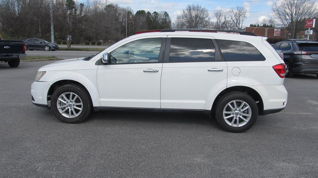 2017 Dodge Journey - $8,999