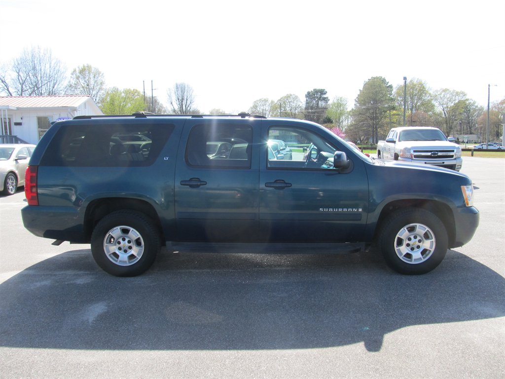 2007 Chevrolet Tahoe - $7,999