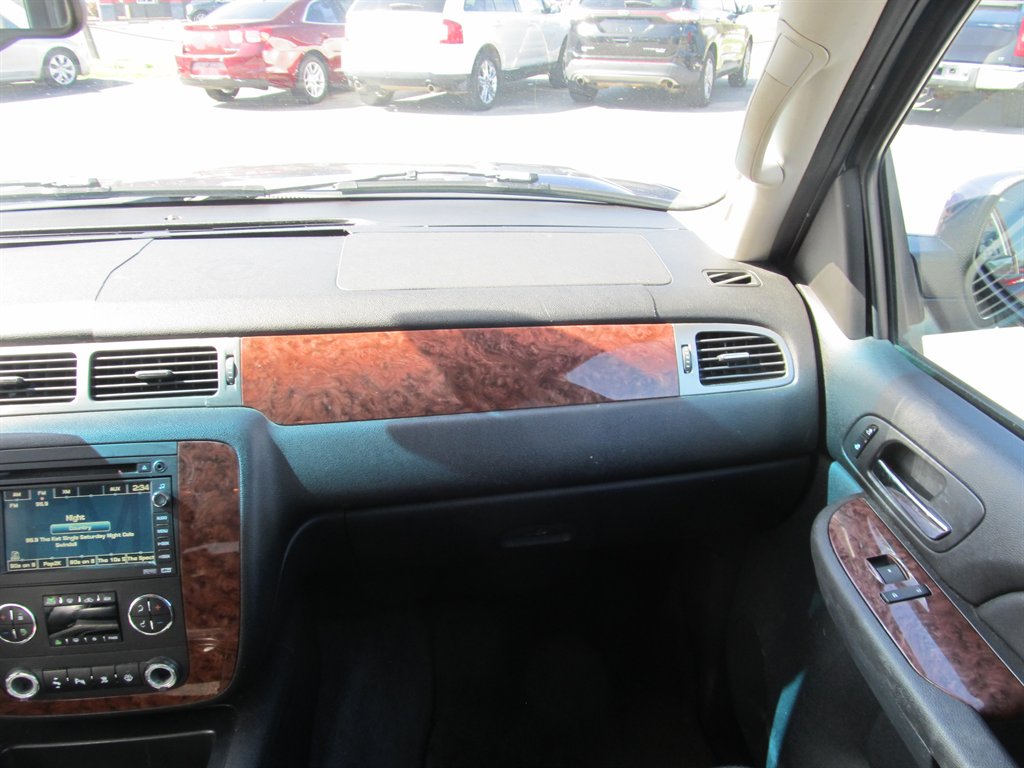 2007 Chevrolet Tahoe - $7,999