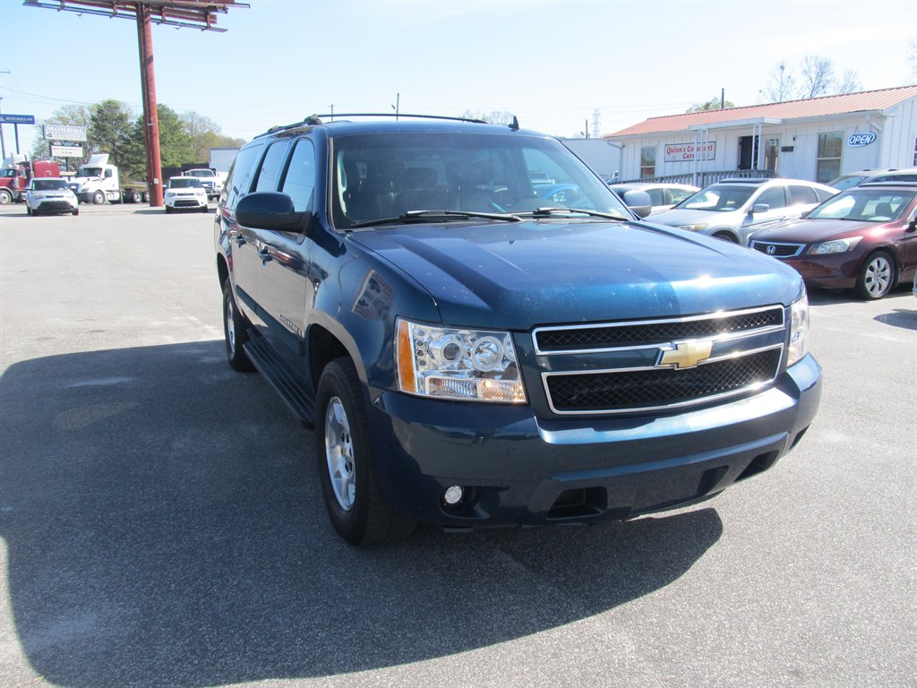 2007 Chevrolet Tahoe - $7,999