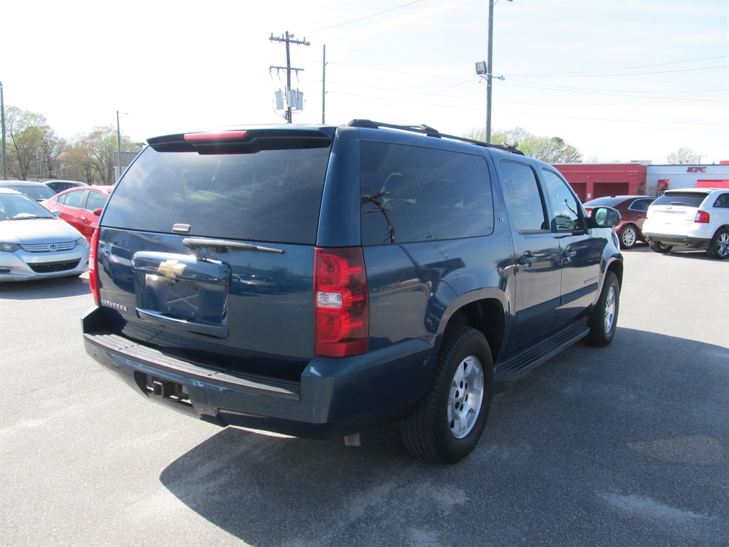 2007 Chevrolet Tahoe - $7,999