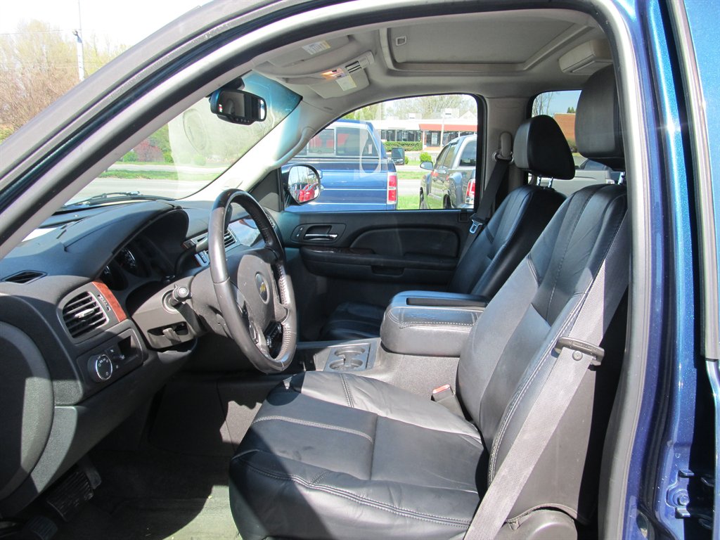2007 Chevrolet Tahoe - $7,999