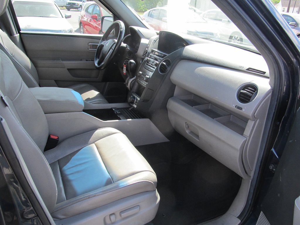2012 Honda Pilot - $10,999