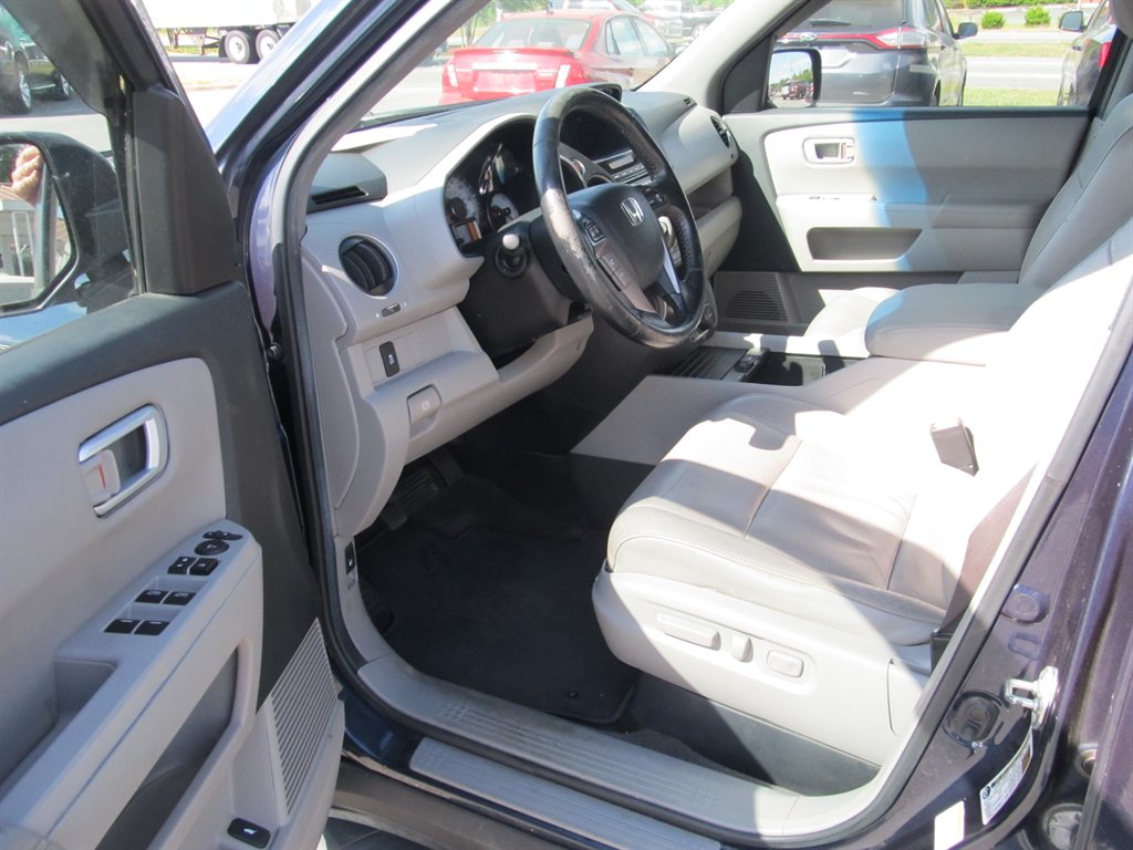 2012 Honda Pilot - $10,999