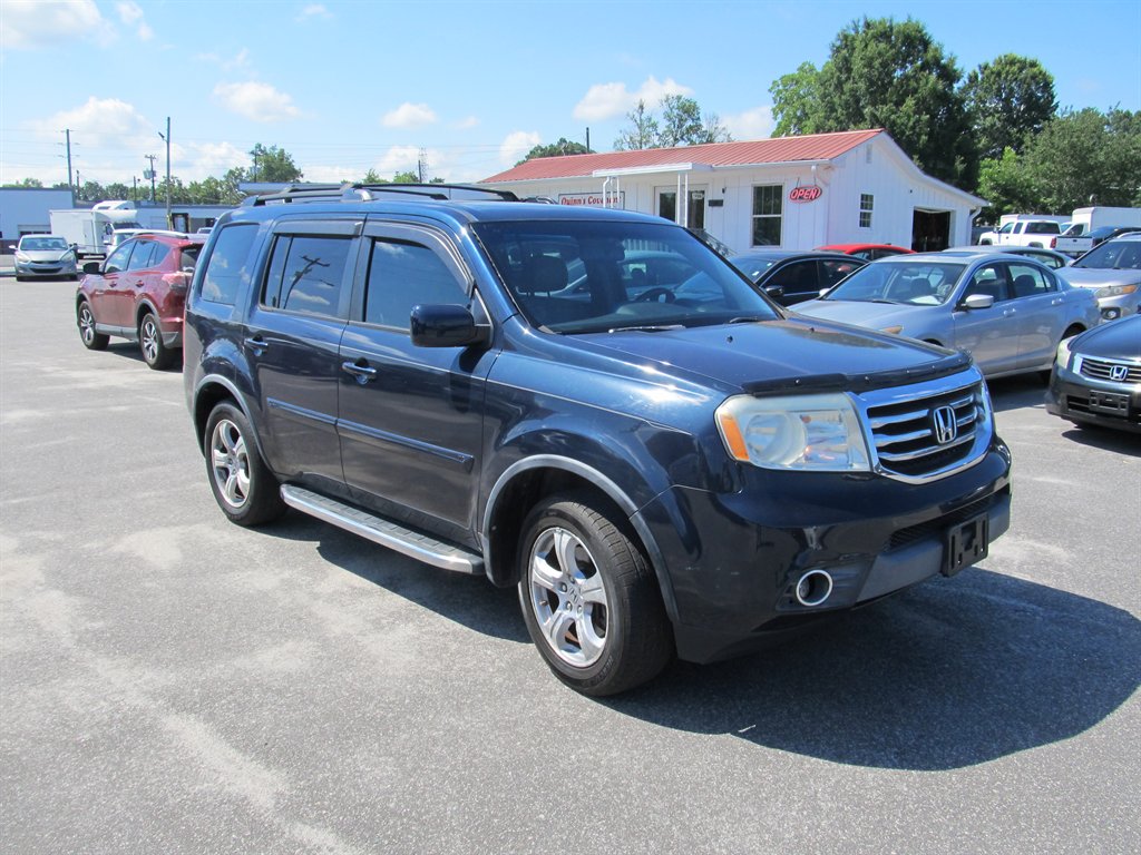 2012 Honda Pilot - $10,999