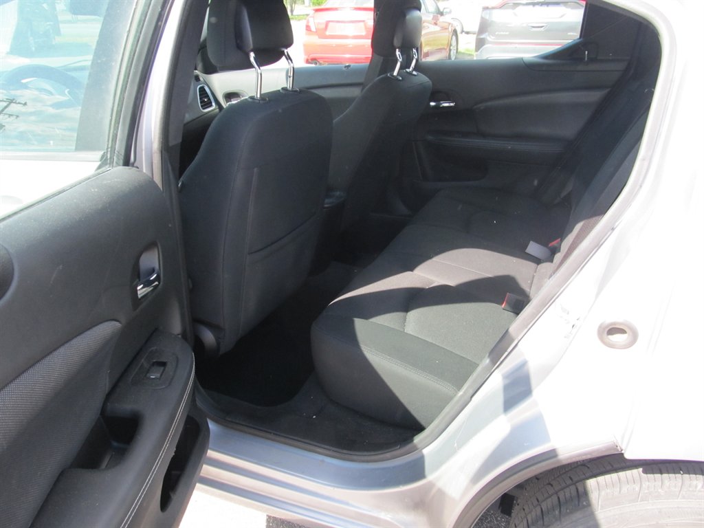 2014 Dodge Avenger - $9,999