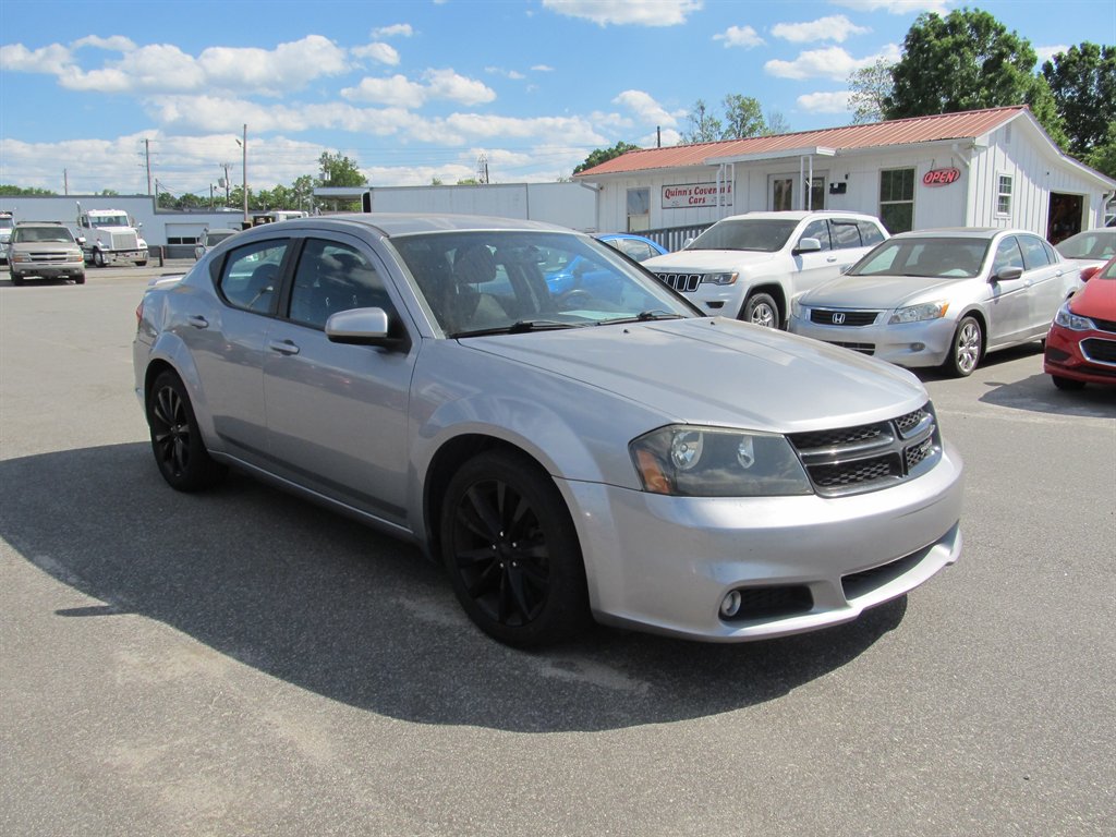 2014 Dodge Avenger - $9,999