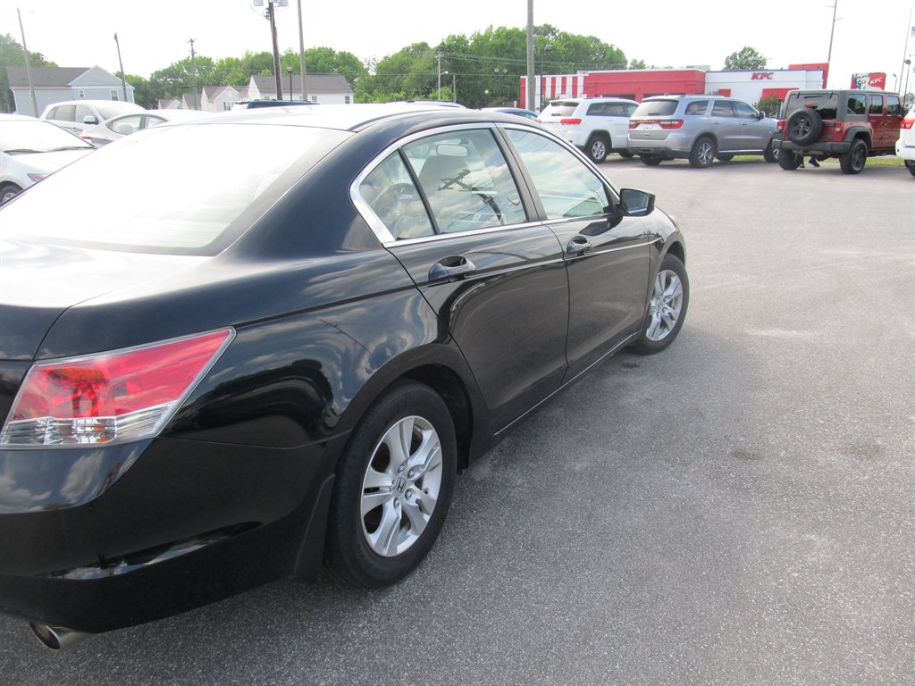 2009 Honda Accord - $8,999