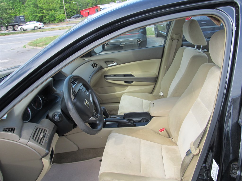 2009 Honda Accord - $8,999