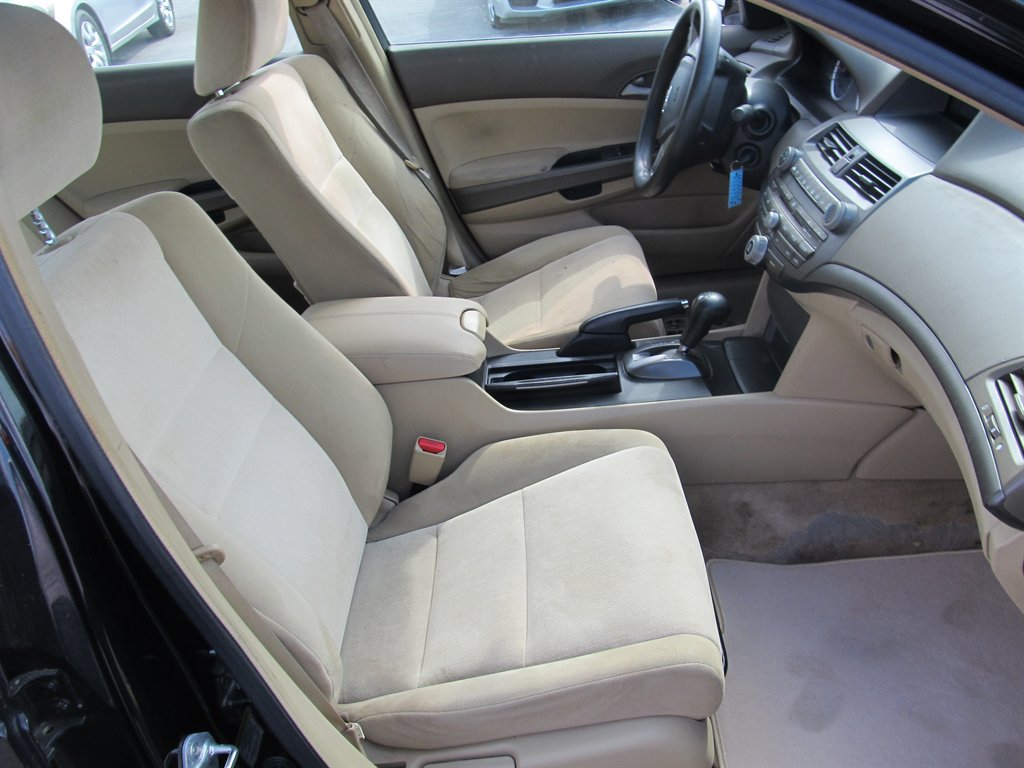 2009 Honda Accord - $8,999