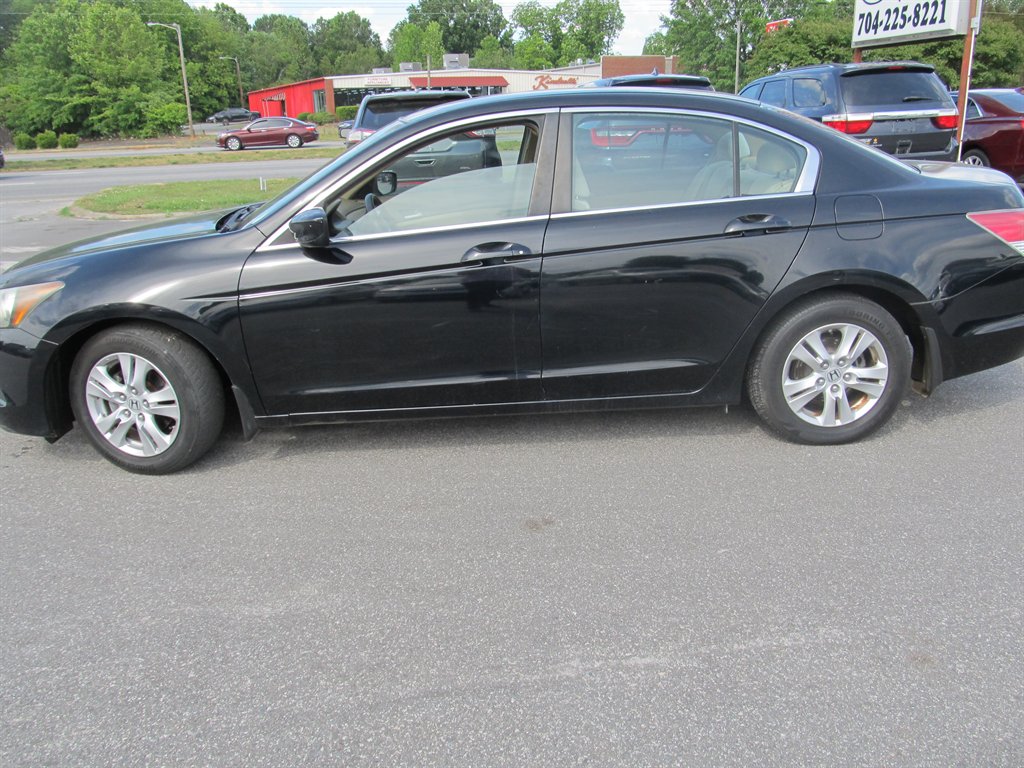 2009 Honda Accord - $8,999