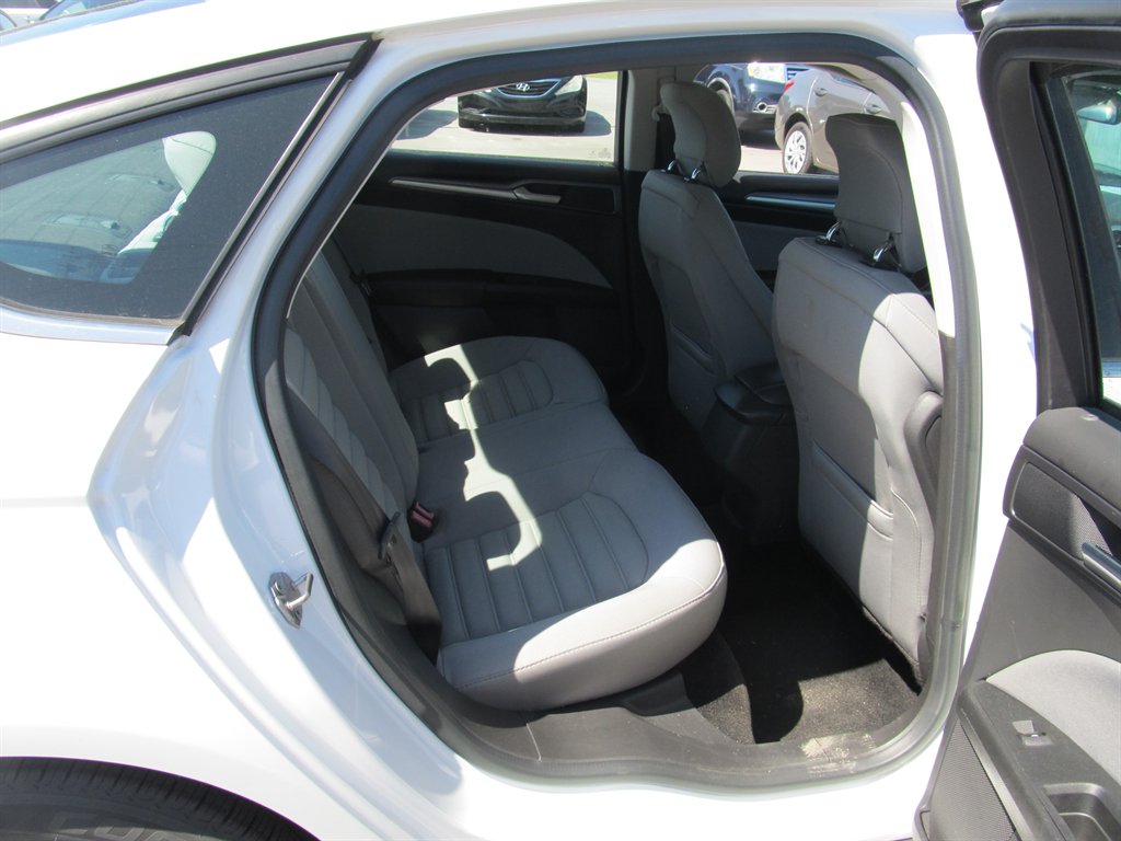 2014 Ford Fusion - $9,999