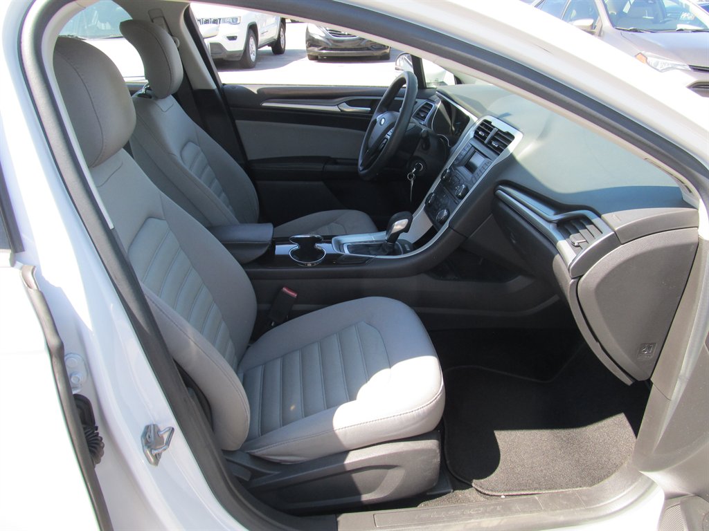 2014 Ford Fusion - $9,999