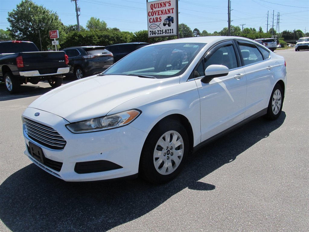 2014 Ford Fusion - $9,999
