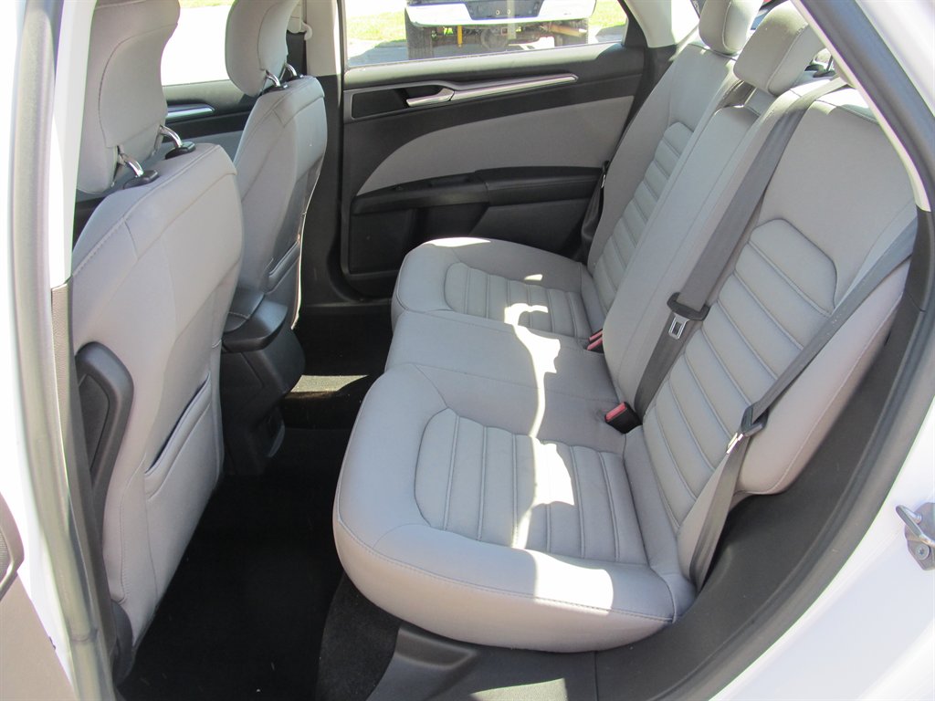 2014 Ford Fusion - $9,999