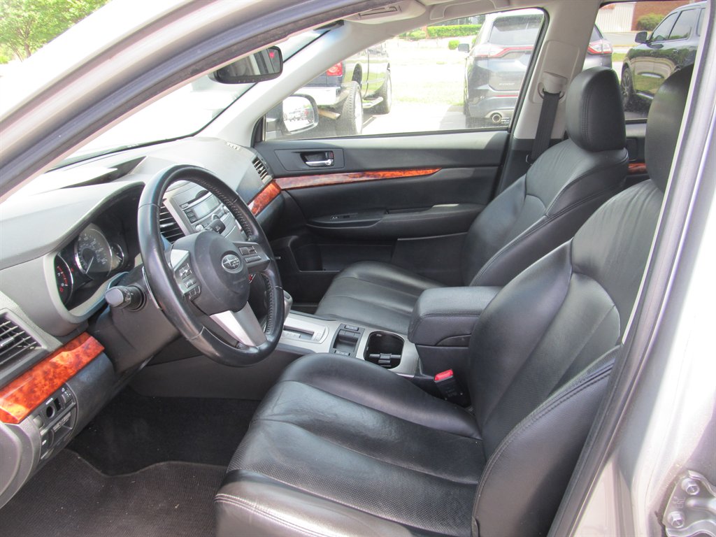 2010 Subaru Outback - $6,999