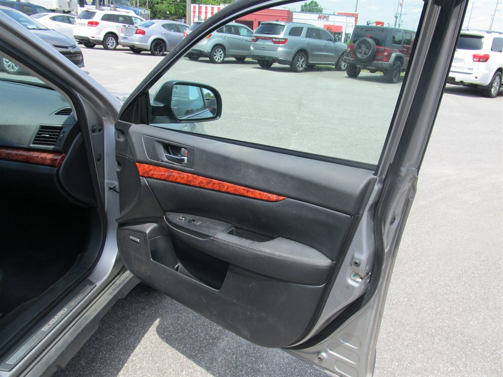 2010 Subaru Outback - $6,999
