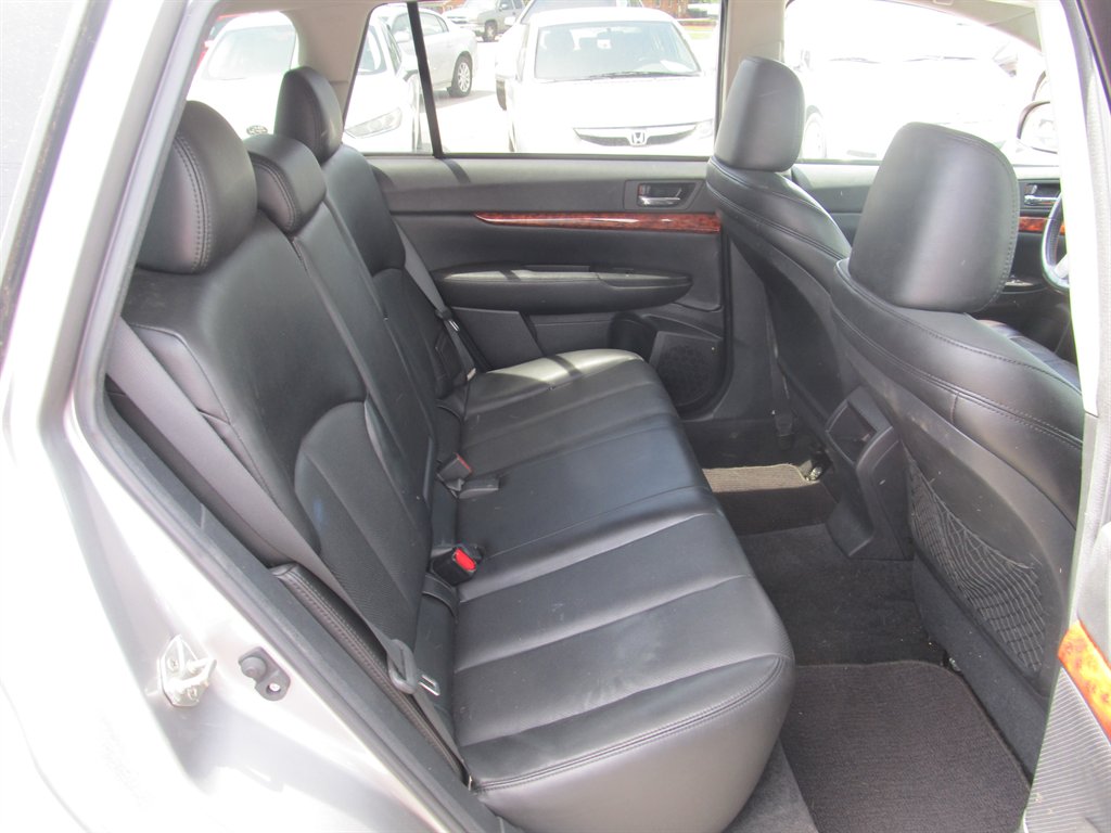 2010 Subaru Outback - $6,999