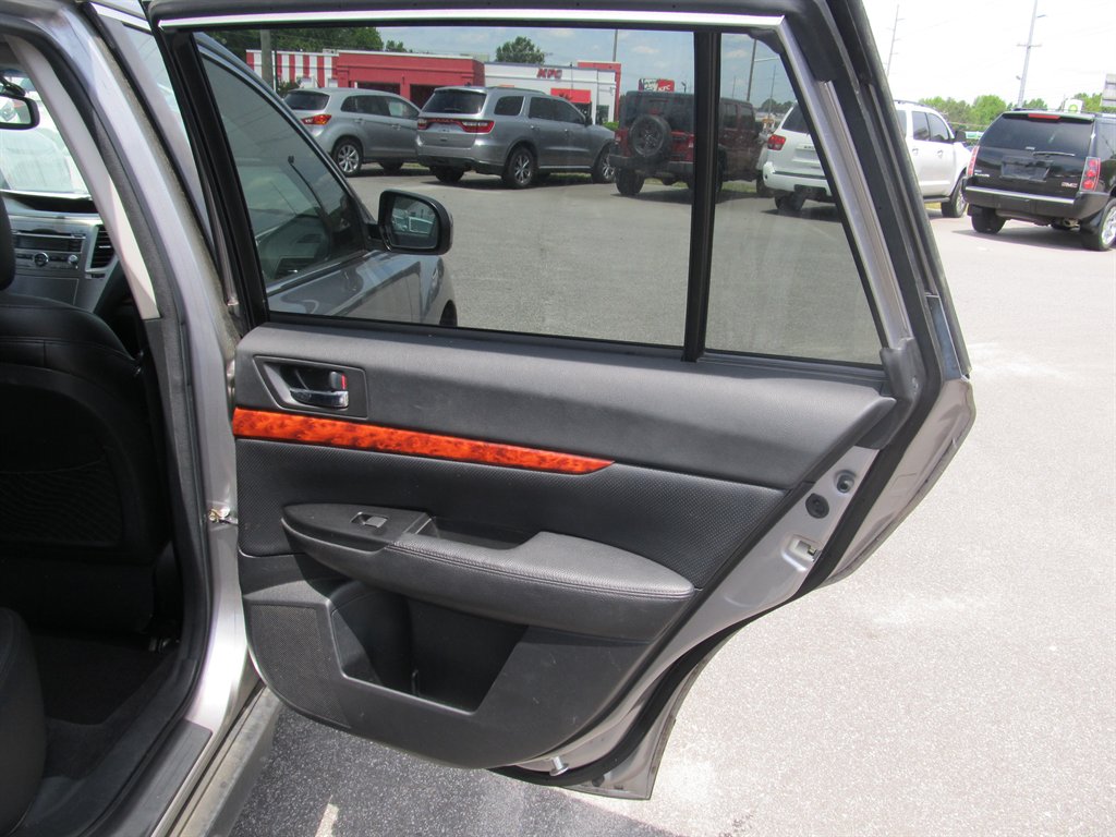 2010 Subaru Outback - $6,999