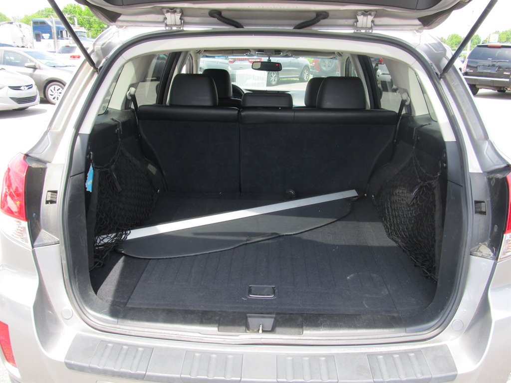 2010 Subaru Outback - $6,999