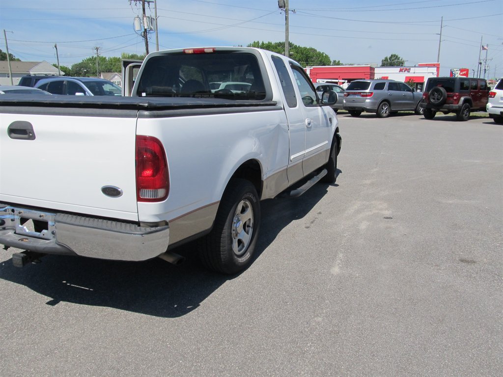2000 Ford F150 - $7,999