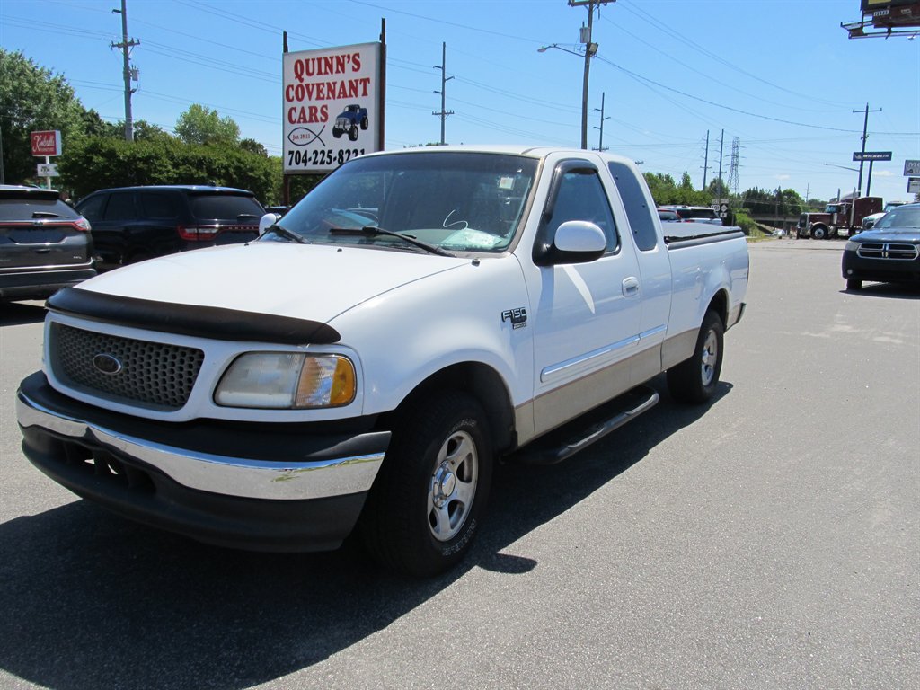 2000 Ford F150 - $7,999