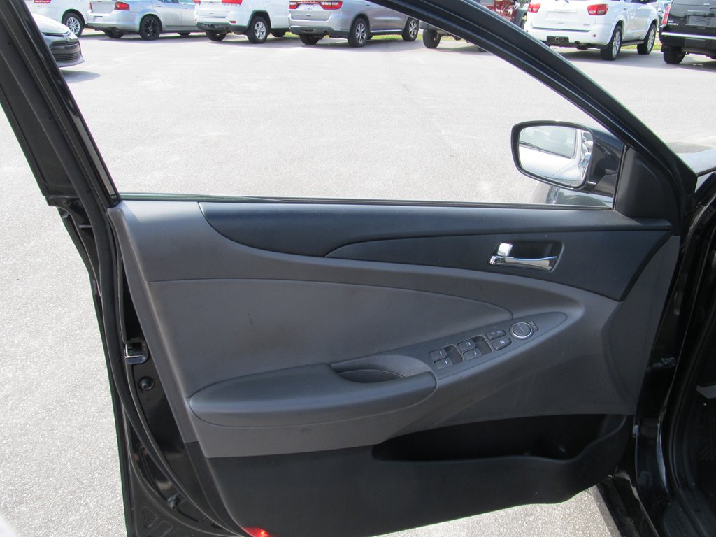 2012 Hyundai Sonata - $6,999