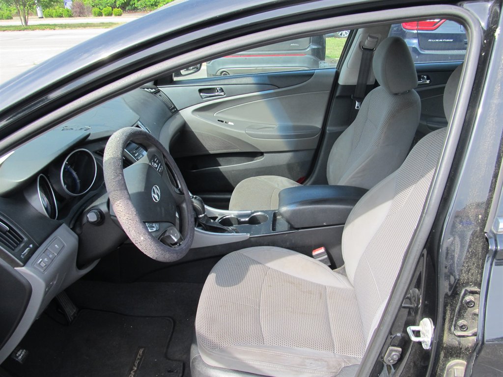 2012 Hyundai Sonata - $6,999