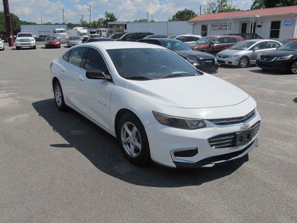 2016 Chevrolet Malibu - $9,999