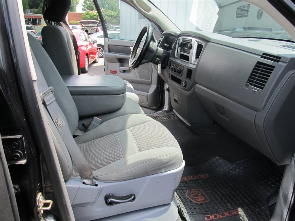 2007 Dodge RAM 1500 - $8,999