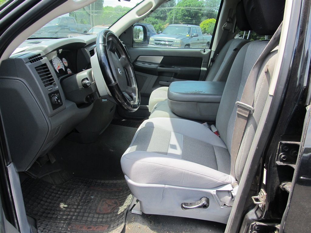 2007 Dodge RAM 1500 - $8,999