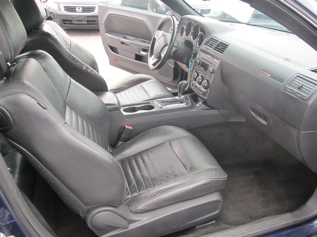 2013 Dodge Challenger - $8,999