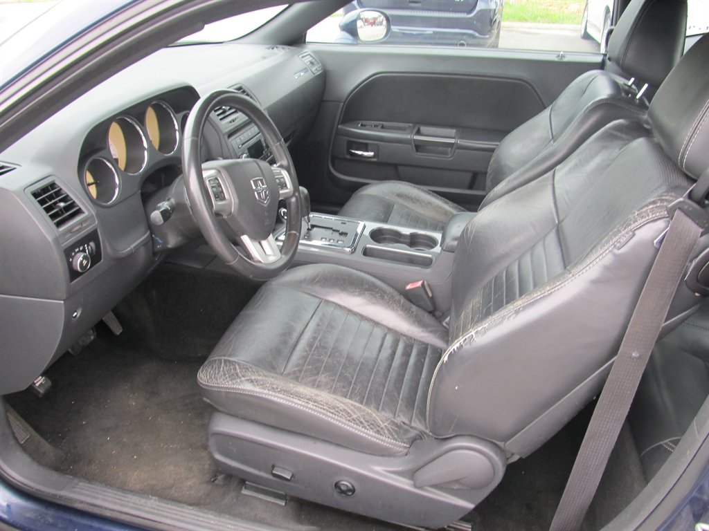 2013 Dodge Challenger - $8,999