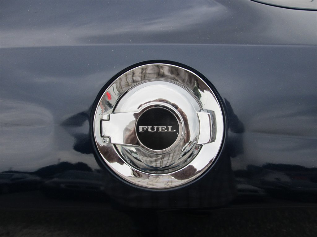 2013 Dodge Challenger - $8,999