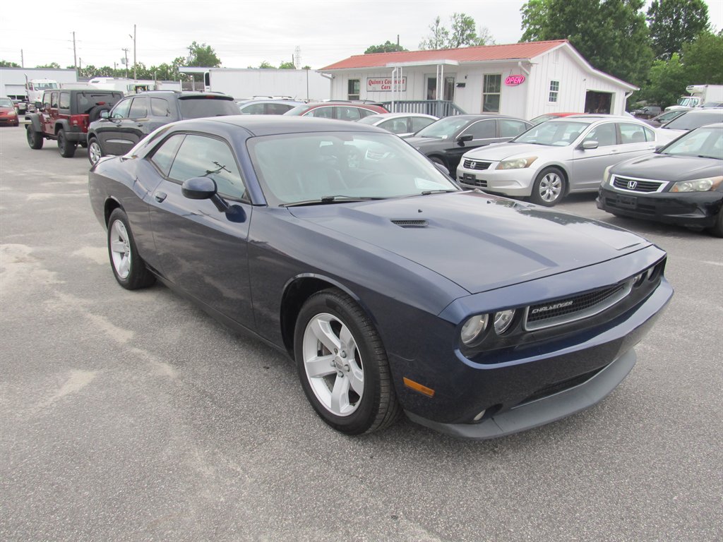 2013 Dodge Challenger - $8,999