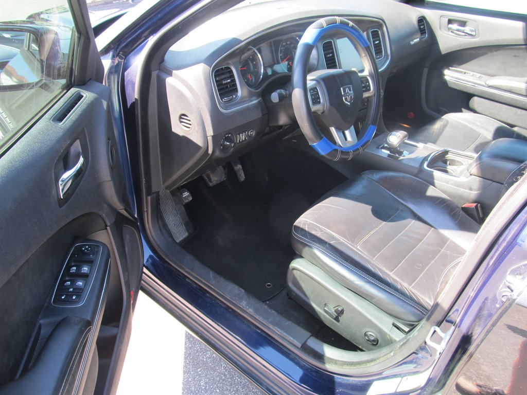 2013 Dodge Charger - $9,999
