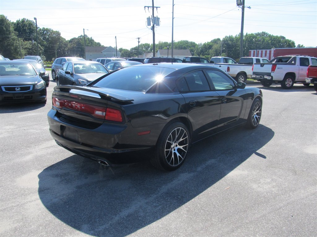 2013 Dodge Charger - $9,999