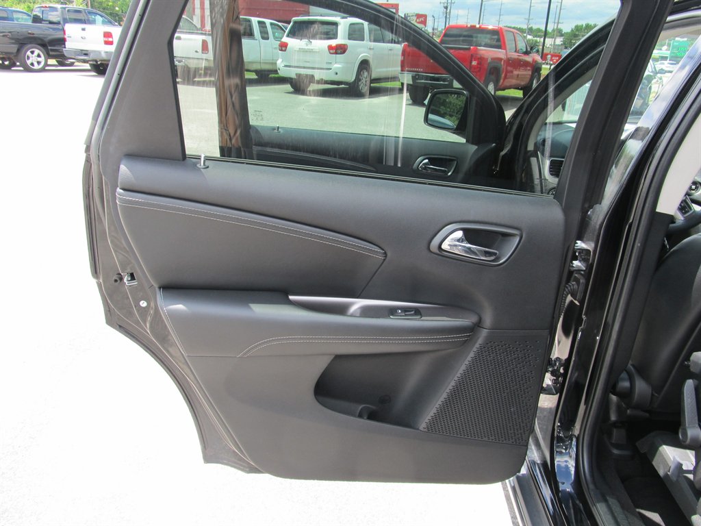2015 Dodge Journey - $9,999