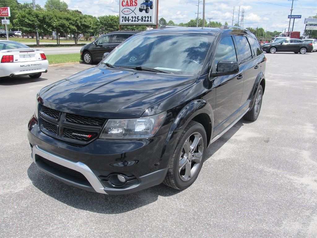 2015 Dodge Journey - $9,999