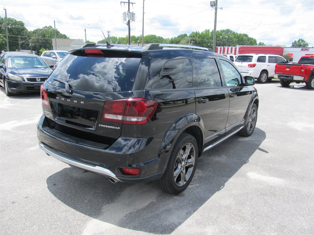 2015 Dodge Journey - $9,999